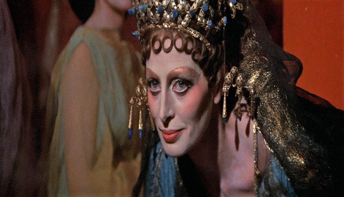 Fashion Victim. Capucine nel ruolo della matrona Trifena in Satyricon, 1969.